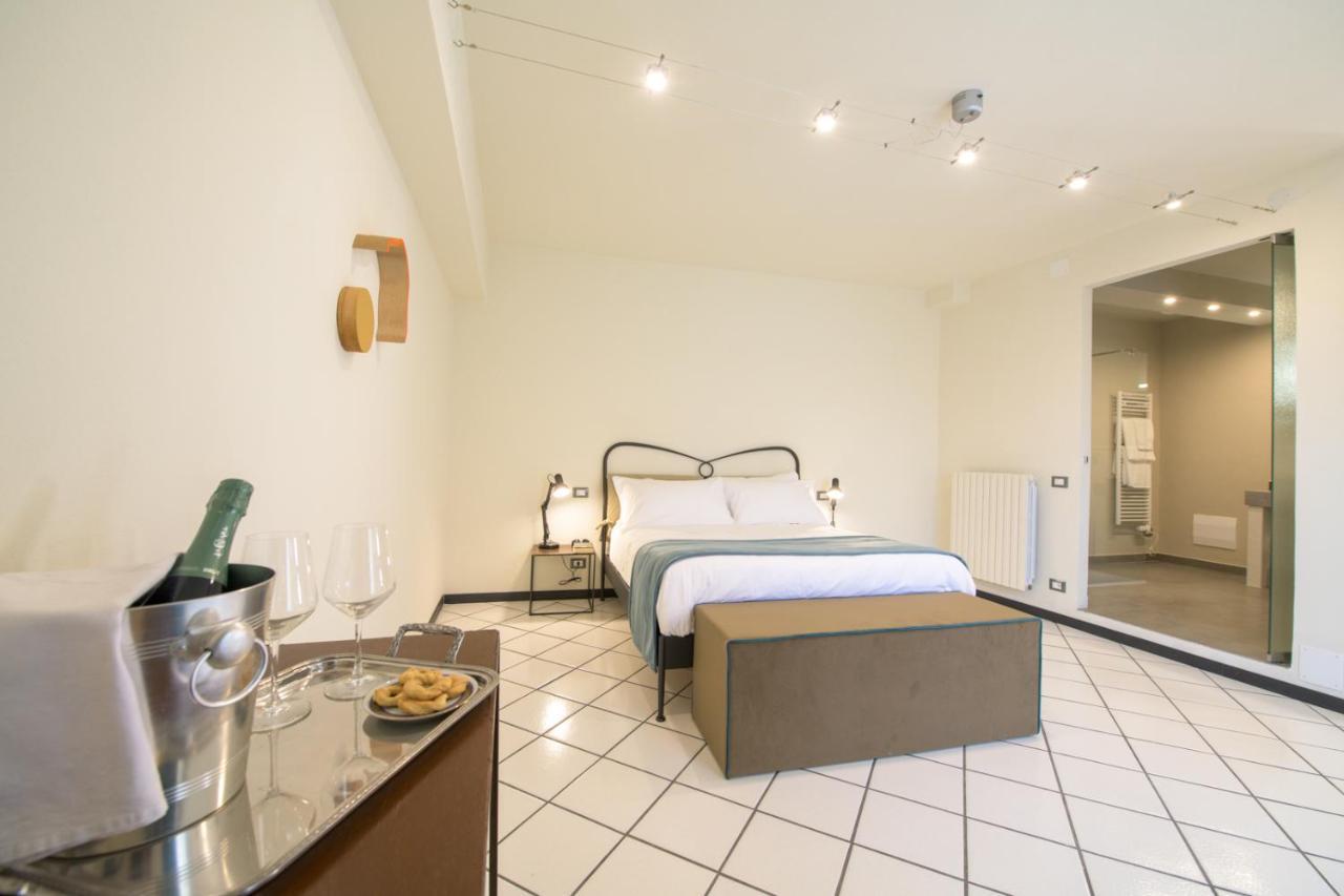 Palazzo Sertorio Suites Gavi Exteriér fotografie